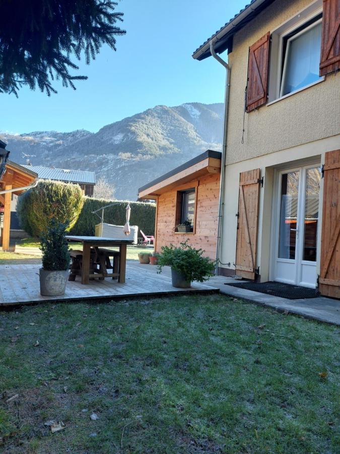 Studio Au Pied Des Montagnes Le Bourg-dʼOisans エクステリア 写真